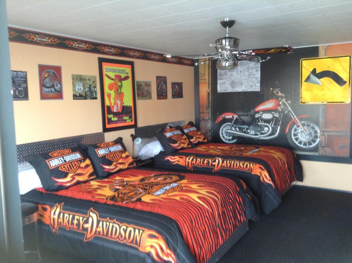 Galaxy Of Harley Bikers Between Bryce And Zion Hatch Exterior foto